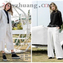 成都錢多多精品女裝批發(fā)公司 引領成年服飾批發(fā)新潮流